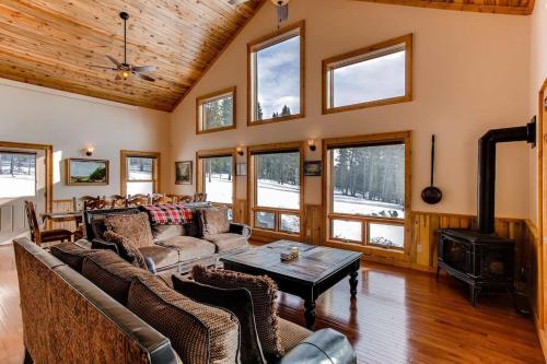 PURE LUXURY with Hot Tub, Pool Table and Sauna plus Wet Bar - Chessetts Lodge in Alma (CO)