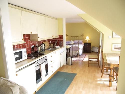 Calton Hill Apartment - main image