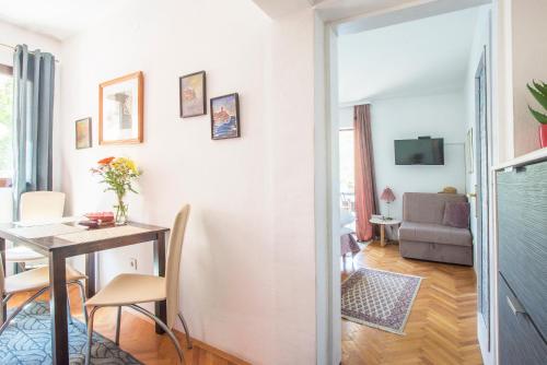 Apartments MaXhit - image 4