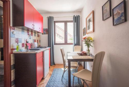 Apartments MaXhit - image 6