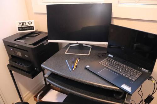 Charming 2 bedroom Retreat minutes from Downtown Charming 2 bedroom Retreat minutes from Downtown