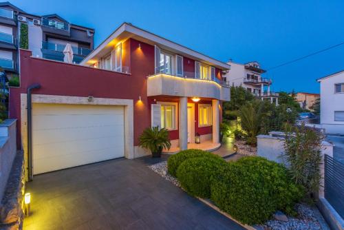 Villa M