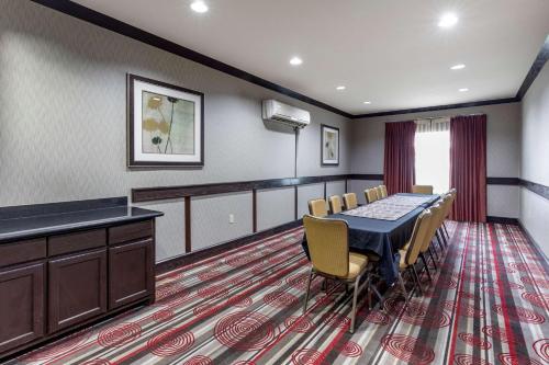 Best Western Plus DFW Airport West Euless