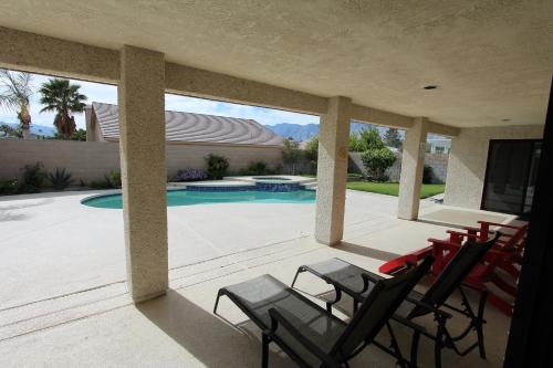 Comfortable vacation property minutes from downtown Comfortable vacation property minutes from downtown