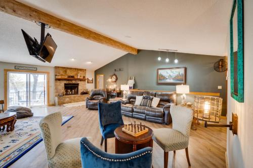 Lake Breeze Timber – Lake Ozark, MO