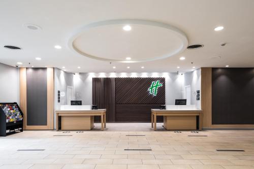 Holiday Inn Newark International Airport