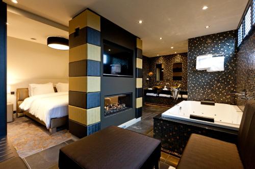 Suite, executive, whirlwanne