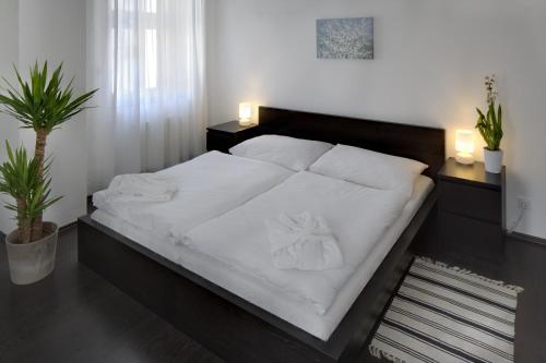 1.Republic Hotel - image 13