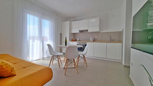 Apartmani Pavlović 2