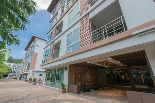 Entire house - 3bedrooms2baths Near Patong Beach 10 Km Away