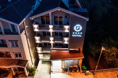 Hotel Premier Budva - image 3