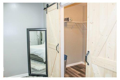 Lovely 3BR 3BA Home minutes from Airport/Downtown Atlanta