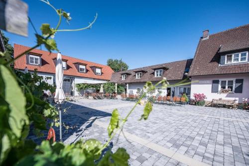 B&B Seinsheim - Weingut Kernwein - Bed and Breakfast Seinsheim