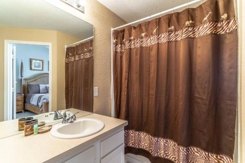 7669 Windsor Hills - image 11