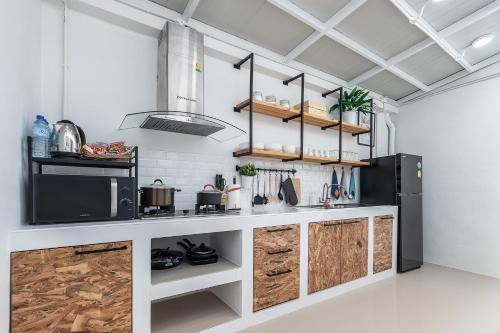 Ozzy's home@Banchang Ozzy's home@Banchang