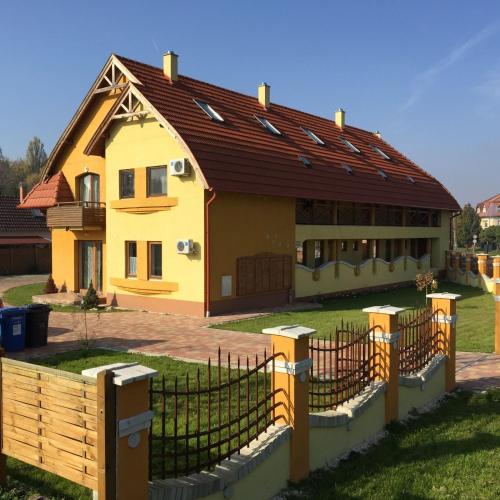 Tiborc Apartman
