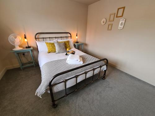 Goodwins' by Spires Accommodation a comfortable place to stay close to Burton-upon-Trent