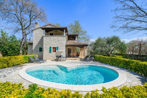 Villa Elaya – khách sạn tại Brecevici