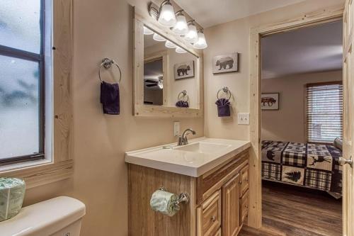 Whispering Winds Hot Tub Game Room WIFI 560 FREE tickets each paid day - image 4