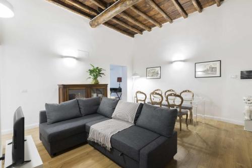 Corso 101, Rom