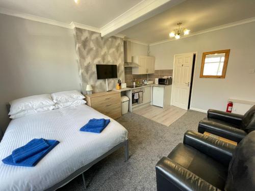 Large Ground Floor Studio Holiday Apartment Skegness - Flat 12 - Ingoldmells