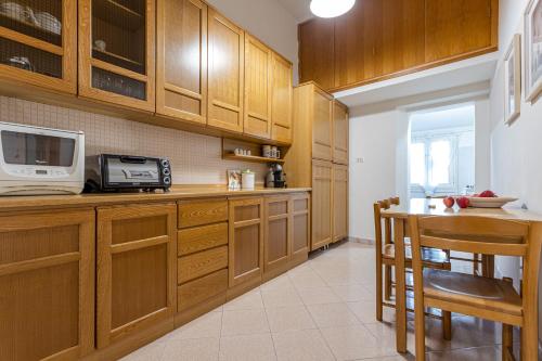 Bubbles Home a Piazza Trilussa in Trastevere, Рим (фото 7)