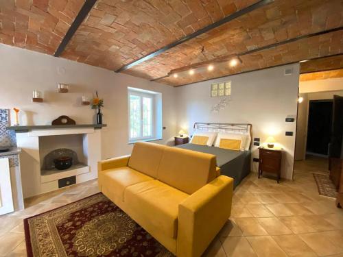 Casa Vacanze Cascina Mombello in Sinio
