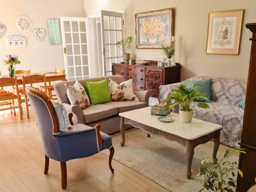 Cherry Berry Lodge Cherry Berry Lodge