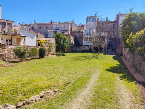 Can Janot - Casa con jardín cerca del lago