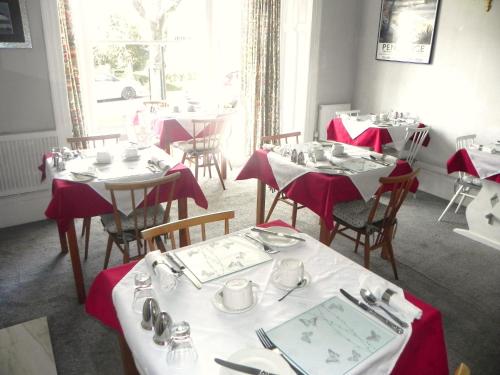 Dunedin Guest House - image 7