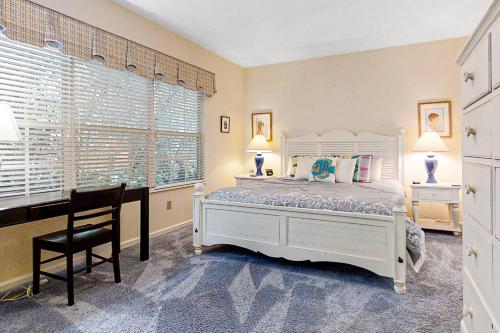 4954 Summer Beach Blvd in Fernandina Beach, USA