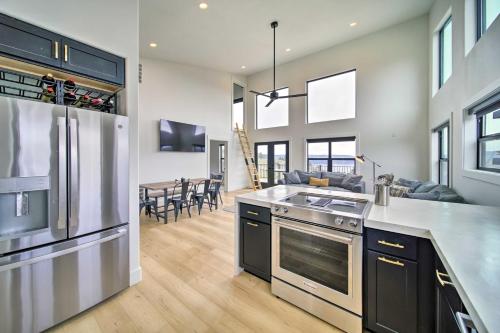 Modern Davenport Home w/ Water View & Grill! in Davenport (WA)