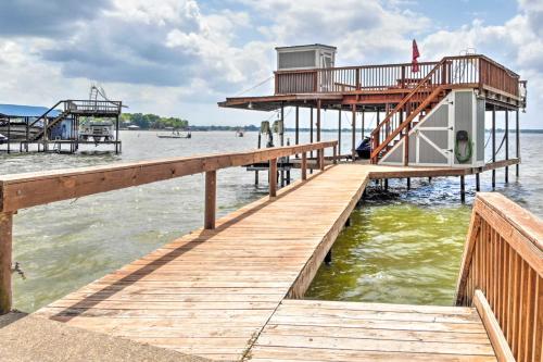 Lakefront Mabank Retreat with Dock and Boat House