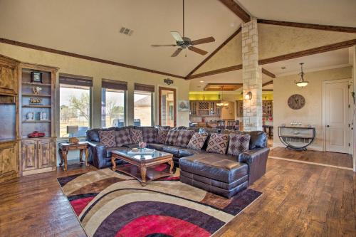 Pilot Point Home with Patio Less Than 3 Mi to Texas Tulips in Pilot Point, USA