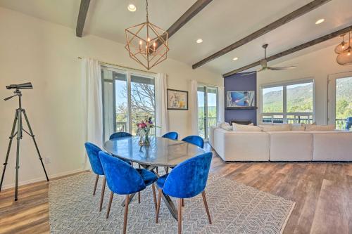 Mtn Views and Gas Fire Pit Luxe Pine Escape!
