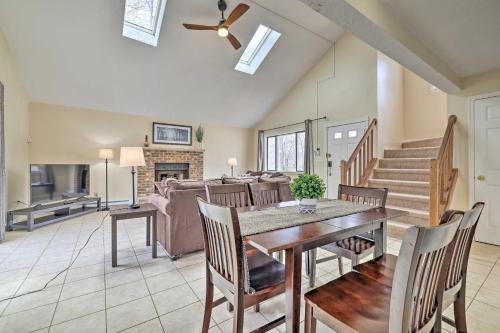 Tobyhanna Home with Gas Grill Less Than 2 Mi to Dresser Lake in Tobyhanna, USA