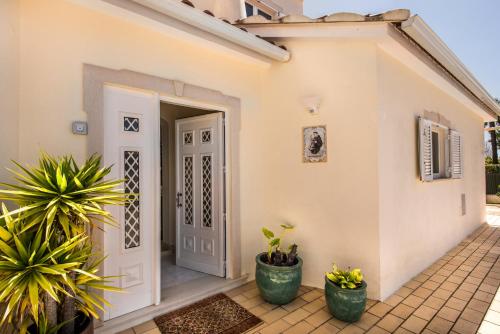 ทัศนียภาพภายนอกโรงแรม,  5 ห้องนอน 4 ห้องน้ำส่วนตัว ขนาด 250 ตร.ม. – คาร์โวเอโร ซิตี้เซ็นเตอร์ (Villa Miguel) in คาร์โวเอโร ซิตี้เซ็นเตอร์