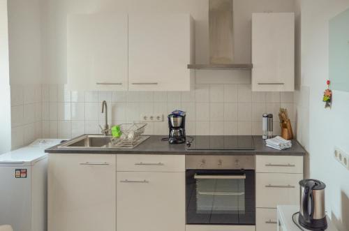 Ruhig-separate Küche-WIFI-gr Balkon-Stellpl