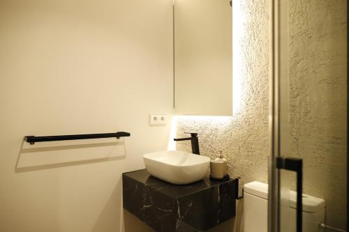 MEDINA HOMES PUENTE ROMANO