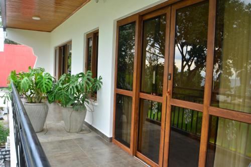 Udvendig, ARAUCARIA RESIDENCE in Gisenyi