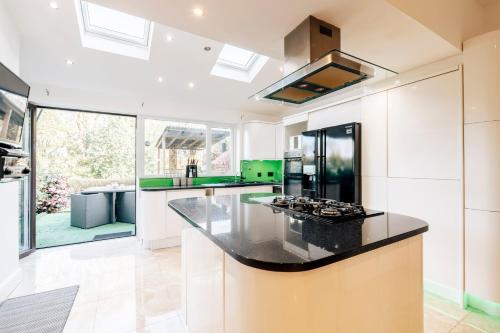 Luxury Unique Townhouse with Hottub & Pizza Oven gîte à louer Bradshaw