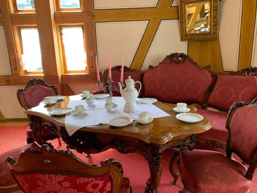 Hotel zum Riesen - älteste Fürstenherberge Deutschlands (Hotel zum Riesen - alteste Furstenherberge Deutschlands) in 米爾滕貝格