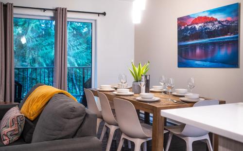Alpine Escape by Revelstoke Vacations, Revelstoke (foto 4)