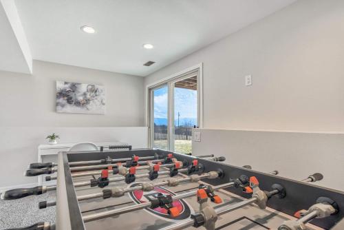 Spacious 5BR House with Peak Views in Colorado Springs in Colorado Springs, USA