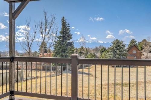 Spacious 5BR House with Peak Views in Colorado Springs in Colorado Springs, USA