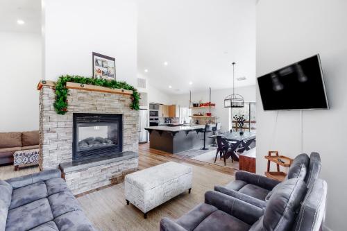 Yosemite Sandy River Retreat Yosemite Sandy River Retreat