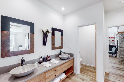 Yosemite Sandy River Retreat Yosemite Sandy River Retreat