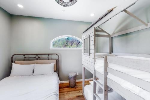 Yosemite Sandy River Retreat Yosemite Sandy River Retreat