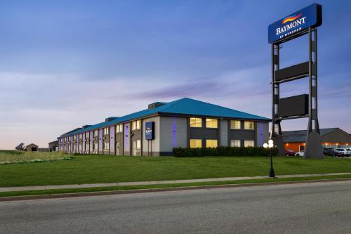 Baymont by Wyndham Blackwell I-35 - image 10