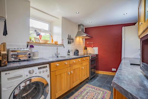 Brown Hill Cottage - image 13